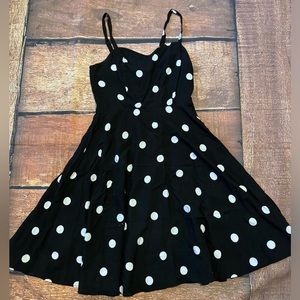 Old navy polka dot dress. Black and white. XS.